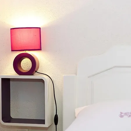 Apartment Rogosic アパート *