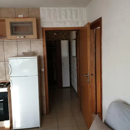 Apartment Rogosic Apartment *