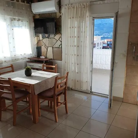 Apartment Rogosic Split
